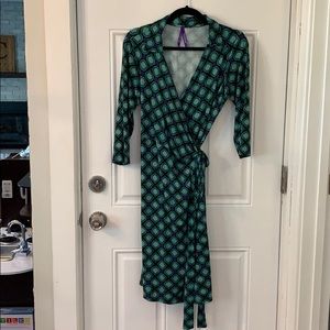 Maternity multicolored 3/4 sleeve wrap dress